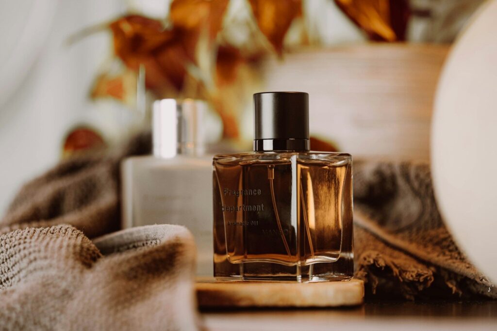 Day-to-Night Perfumes: How to Choose a Scent That Transitions Beautifully